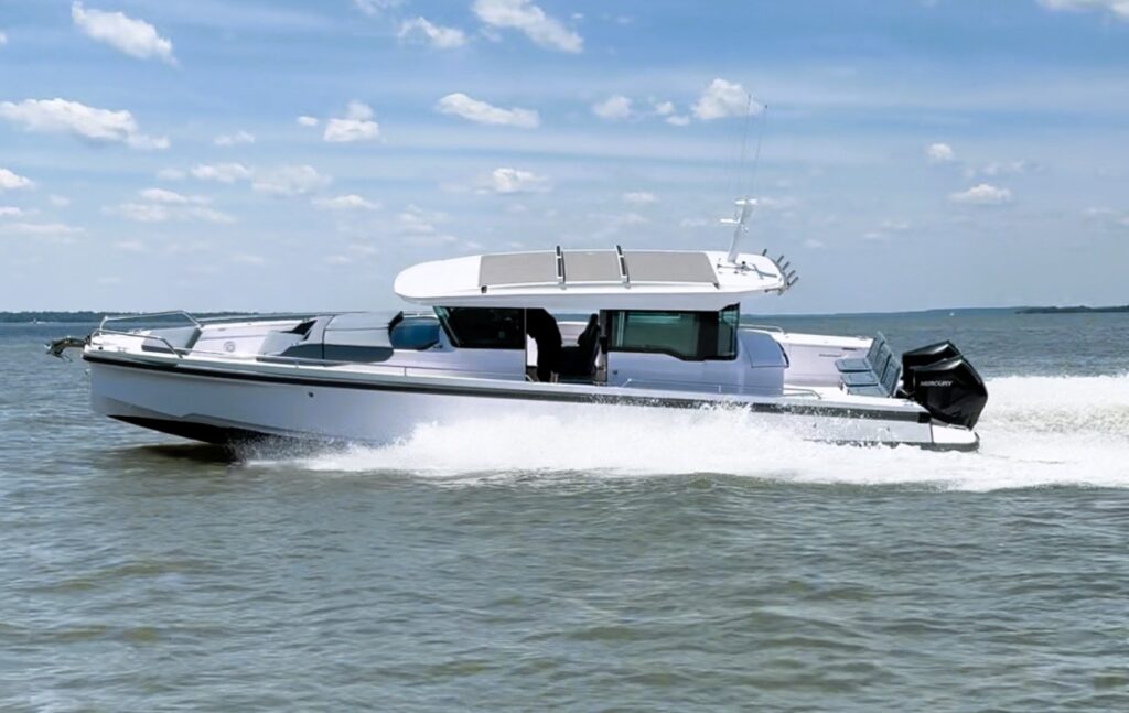 Hilton Head Boat Charters - Yacht Charter - 37 Axopar XC